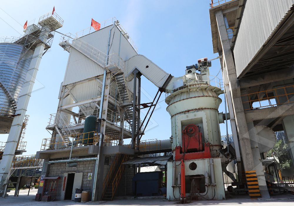 LUM Ultrafine Vertical Grinding Mill exterior view