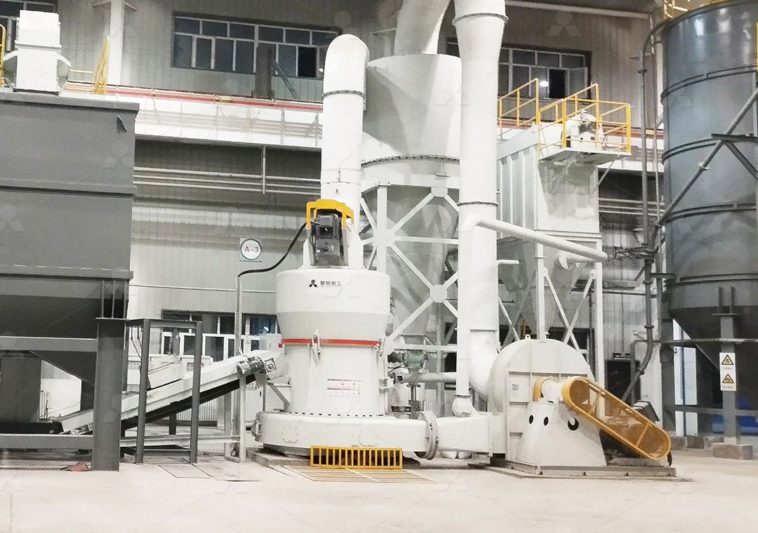 6R Raymond Mill for mudstone grinding showing main grinding chamber and separator