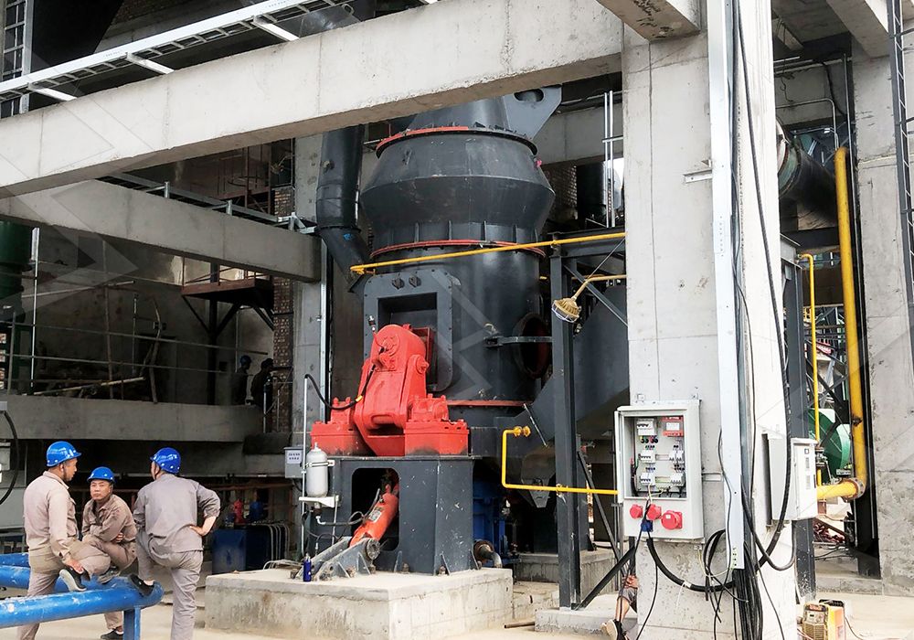 Bar chart comparing energy consumption of vertical mill versus ball mill and jet mill systems